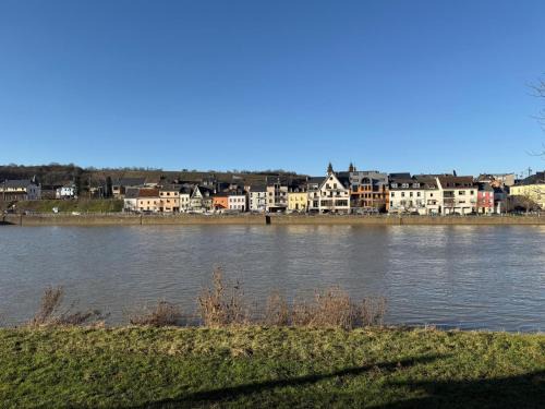 Oberbillig House | Ferienhaus-am-Moselufer