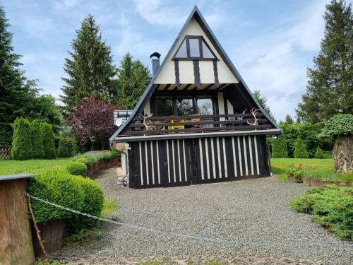 Emsetal Apartment | Ferienhaus Falknerei am Rennsteig