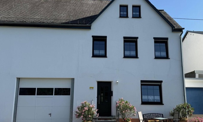 Morbach House | Ferienhaus/gästehaus Knöppel - Ferienhaus, Dusche und Bad, WC, 3 Schlafräume