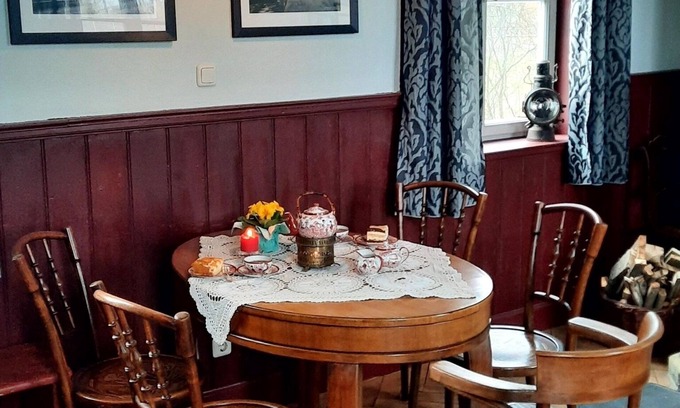 Meeder Apartment | Ferienwohnung im Historischen Ehemaligen Bahnhof