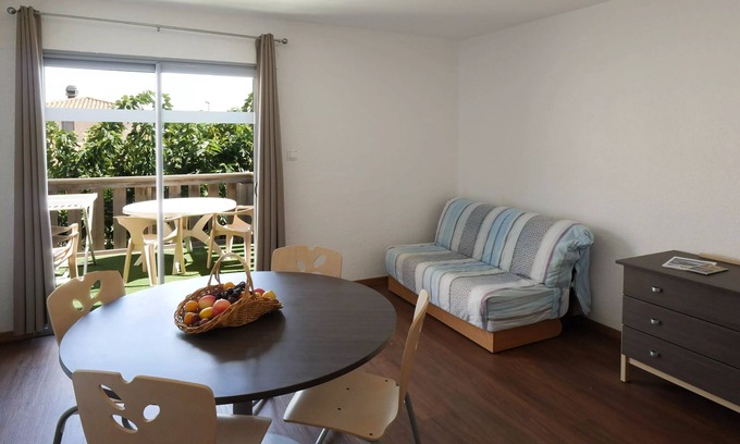 Saint-Pierre-la-Mer Apartment | Ferienwohnung 1 Schlafzimmer 4 Personen