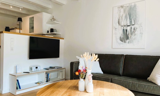 Rysum Apartment | Ferienwohnung Bütz - Vacation in the historic Gulfhof with modern comfort - Van