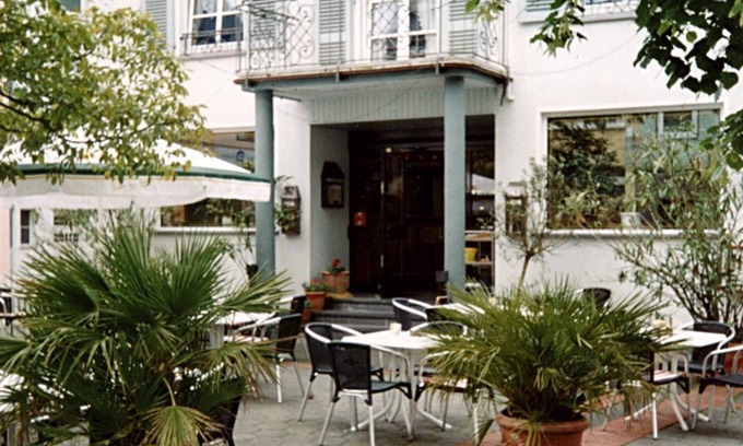 Bitburg House | Ferienwohnung Casa L. - Appartement 1 mit Balkon - Hotel Louis Müller