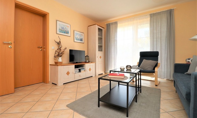 Ostseebad Wustrow Apartment | Ferienwohnung mit Terrasse in Zentraler Lage