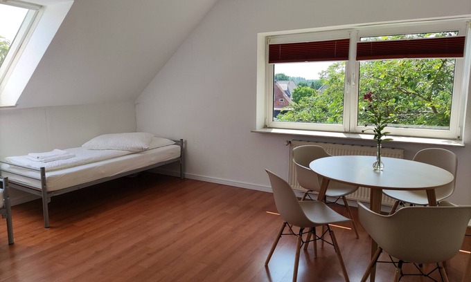 Russee - Hammer Apartment | Ferienwohnung Family Basic in Kiel