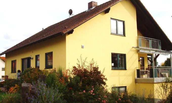 Großeibstadt Apartment | Ferienwohnung Glückstein