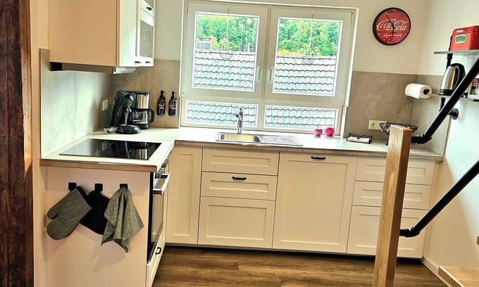 Windeck Apartment | Ferienwohnung im Herzen von Dattenfeld