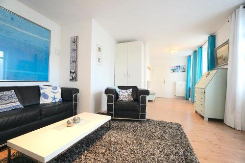 Eckernfoerde Apartment | Ferienwohnung Kajüte am Borbyer Kurpark von Eckernförde