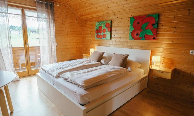 Rosegg Apartment | Ferienwohnung Karawankenblick