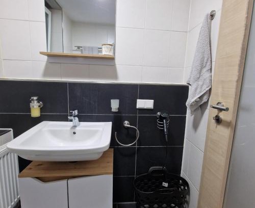 Luchtringen Apartment | Ferienwohnung Lüchtringen