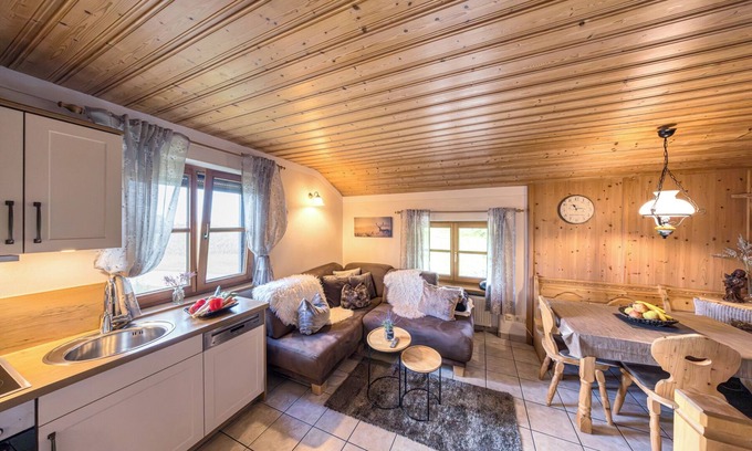 Petting Apartment | Ferienwohnung "Margit" 60 qm - 2 Schlafzimmer
