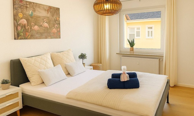 Radolfzell am Bodensee Apartment | Ferienwohnung Miara: Moderner Komfort im Herzen von Radolfzell und See-nähe