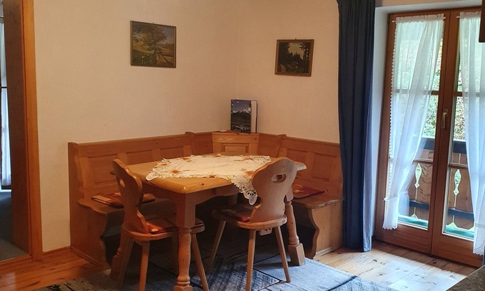 Bischofswiesen Apartment | Ferienwohnung Nr. 4 für 2 bis 4 Pers., ca. 68 m², 2 Schlafzimmer mit Jeweils Dusche/wc, Wohnküche, Balkon