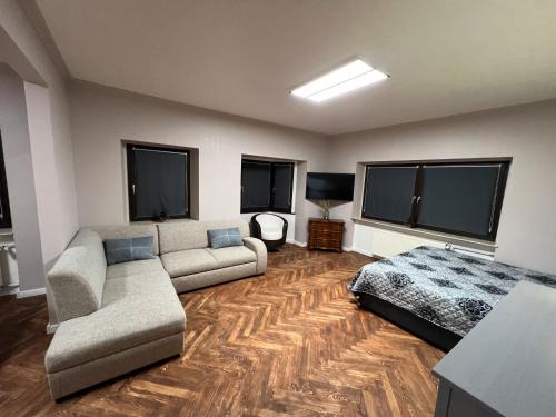 Idar-Oberstein Apartment | Ferienwohnung Oberstei Im Zentrum