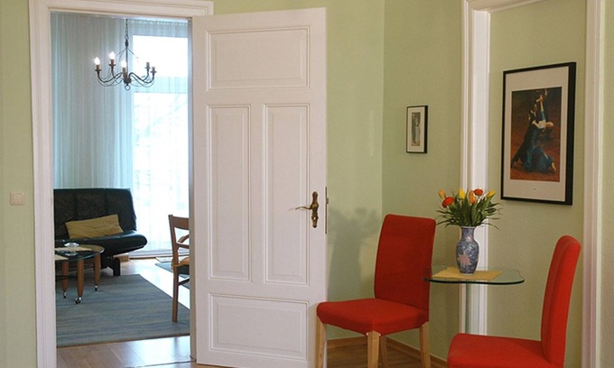Warnemuende Apartment | Ferienwohnung Piratenschiff - Haus Astrid
