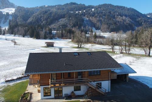 Bolsterlang Apartment | Ferienwohnung Streuobstwiese