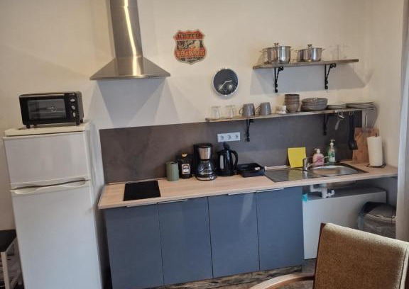 Muenchberg Apartment | Ferienwohnung Wunderlich gelb