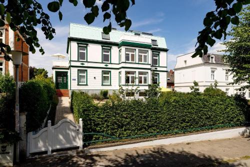 Malente Apartment | Ferienwohnungen in der Villa Lindenallee 9