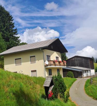 Sankt Lambrecht Apartment | Ferienwohnungen Johannes Gusterer