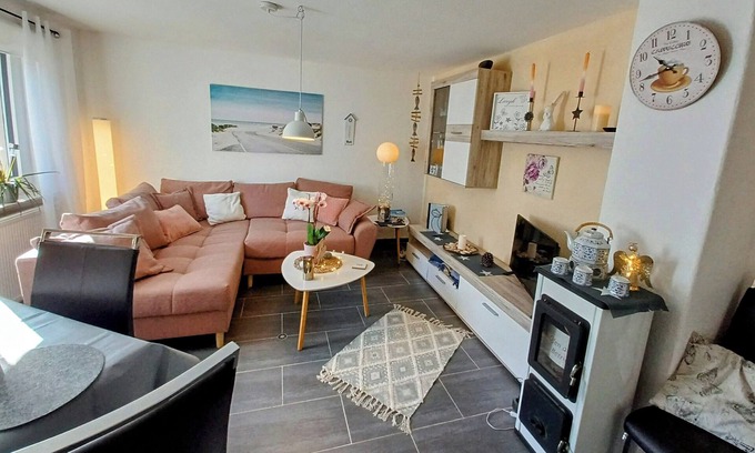 Garding Apartment | Ferienwonung "lianes Hus" in Garding für 3 Personen