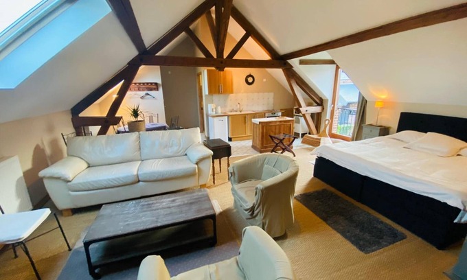 Crevecoeur-sur-lEscaut House | Ferme de Montecouvez