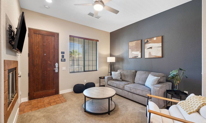 La Quinta Cove Condo | Festival & Fairway Retreat: Walk to Shuttle + Golf Nearby