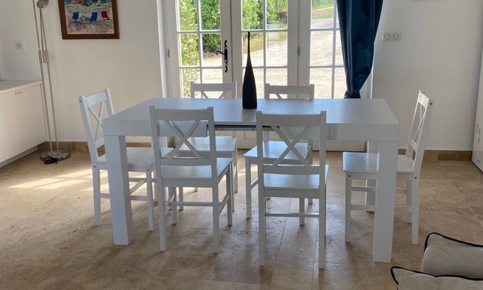 Saint-Just-Luzac House | Feusse Castle