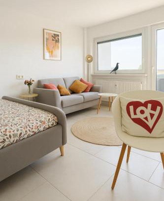 Friedrichshafen Apartment | Fewo Panoramablick - See- und Bergsicht - haustierfreundlich