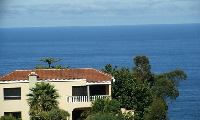 Puerto de la Cruz Apartment | Fewo Vistamar by the sea and near the beach, 2 bedrooms. with pool, fitness terrace