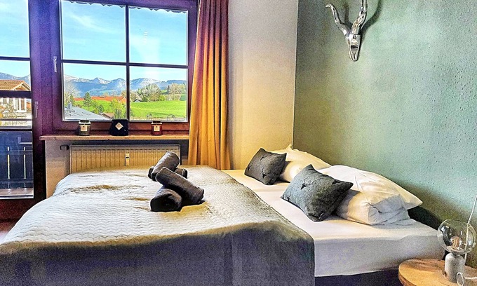 Oberreute Apartment | FewoBergblick 6Pers Balkon Garten Hund Ski nähe Buchenegger Wasserfälle Eistobel