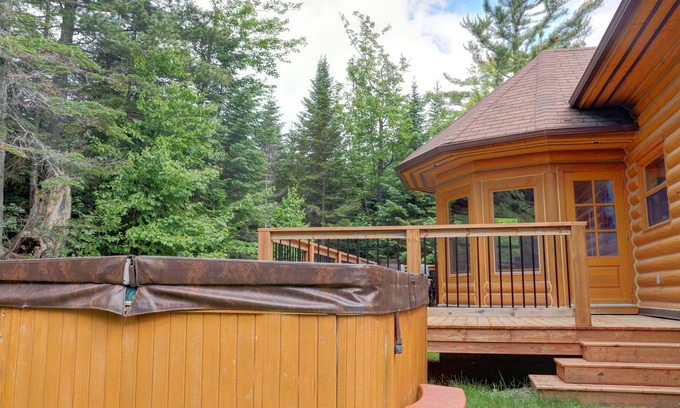 Mille-Isles Ski Chalet | Fiddler Lake Resort Cabin 66 Rabbit