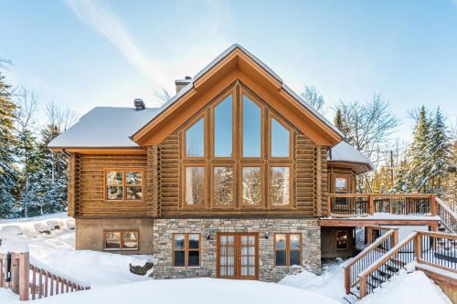 Fiddler Lake Resort Ski Chalet | Fiddler Lake Resort Chalet 68 Deer with pool