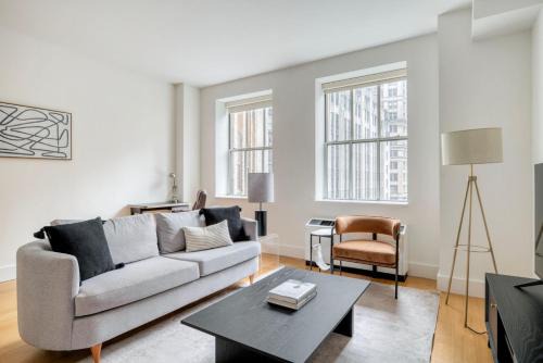 Financial District Apartment | FiDi jr 1br w bar lounge gym nr wall street NYC-1345