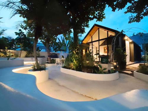Rim Nuea Bed & Breakfast | Fieldlight & Pool Villa private Garden & Tub云上稻影