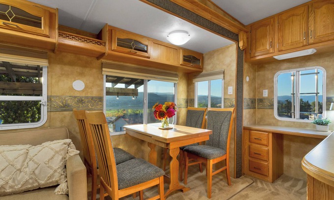 Vernon House | Fifth + Fabulous