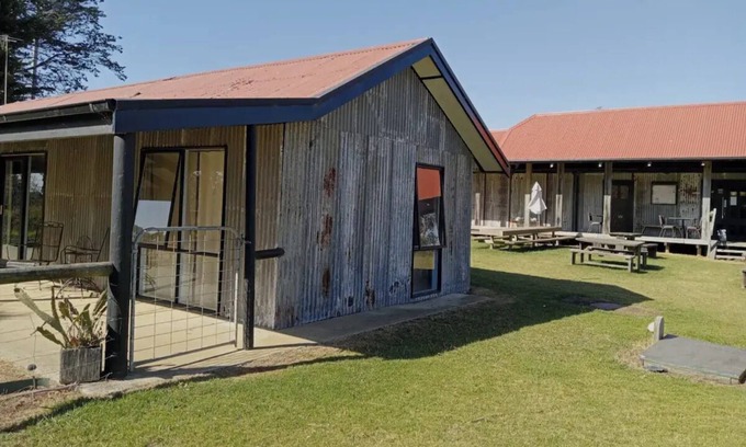 Tankerton Cottage | Figs Cottage - French Island (Sleeps up to 6) off-grid family friendly eco-stay