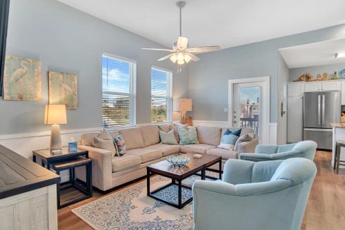 Port Aransas Apartment | Fin And Tonic