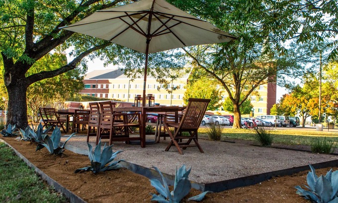 Waco Condo | Finally a better way to visit Waco! Minutes from Magnolia Market/McLane