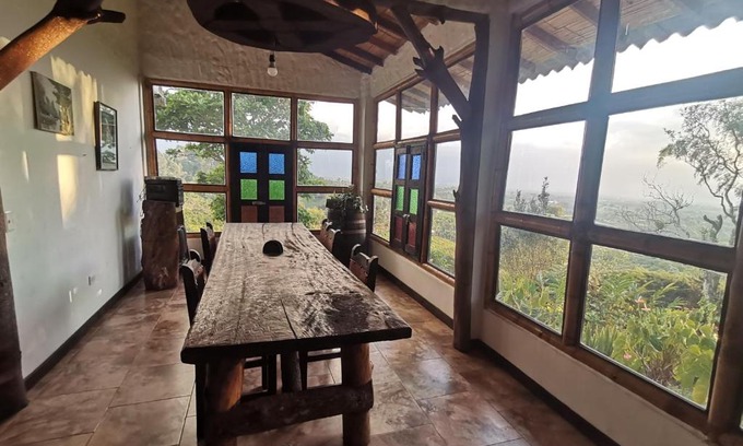 Filandia House | Finca campestre con hermosas vistas.