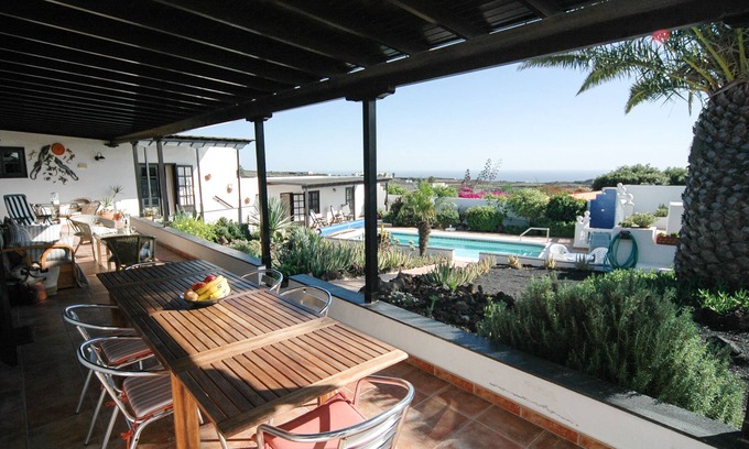 Macher Villa | Finca "El Volcan" Canarian Country Home, 4 Bedrooms, 3 Bath, Stunning Sea Views