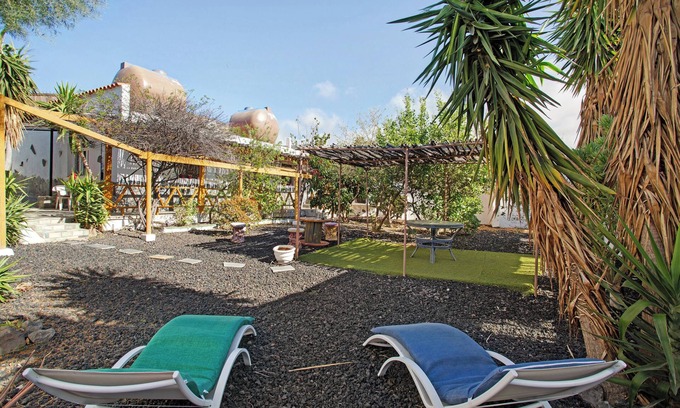 Aguimes Villa | Finca Fani 4 with Mountain View, Shared Pool, Wi-Fi, Terrace & Garden