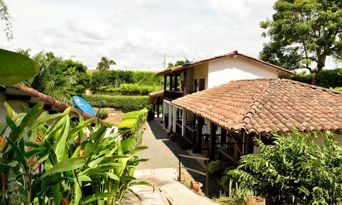 Quimbaya Bed & Breakfast | Finca Hotel Loma Verde