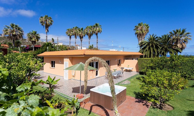 Icod de los Vinos House | Finca La Gaviota - Los Limoneros