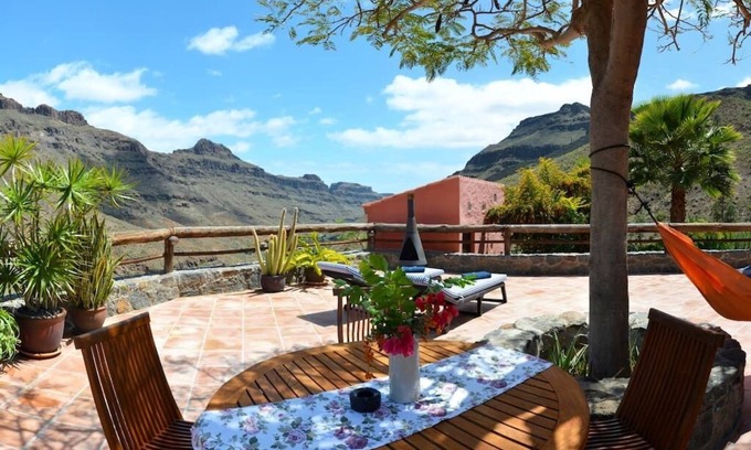 San Bartolome de Tirajana House | Finca Las Olivas - Unique country house with heated pool