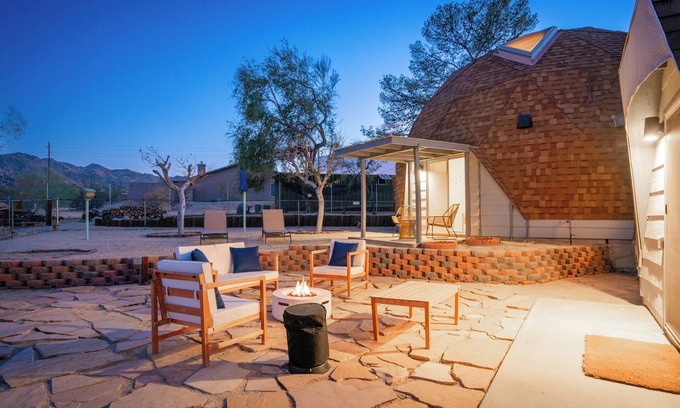 Panorama Heights House | Fire Pit - Spa - Near JTNP - Twin Domes in the Dez