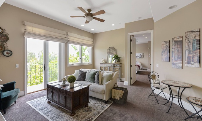 Santa Ana Apartment | Fireplace & Terrace North Tustin