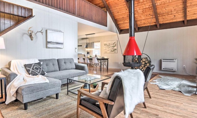 Mount Jackson House | Fireside Lodge A-Frame in Bryce Resort with Decks
