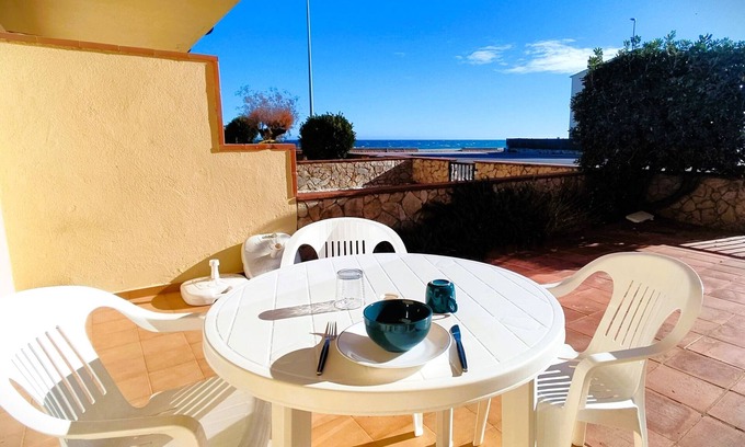 Pals Apartment | First line beach apartment with garden - Pals beach (DU 2H 306.1)
