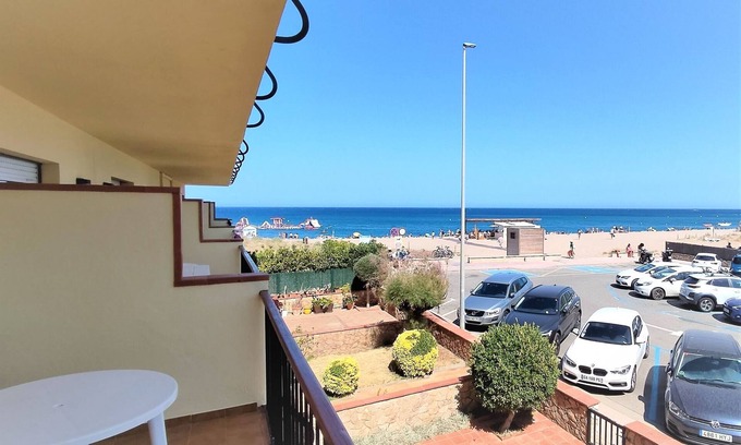 Pals Apartment | First line beach apartment with sea vue - Pals beach (DU 1H 306)