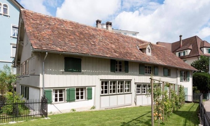 Romanshorn Apartment | Fischerhaus 1 - Vacation in architectural monument